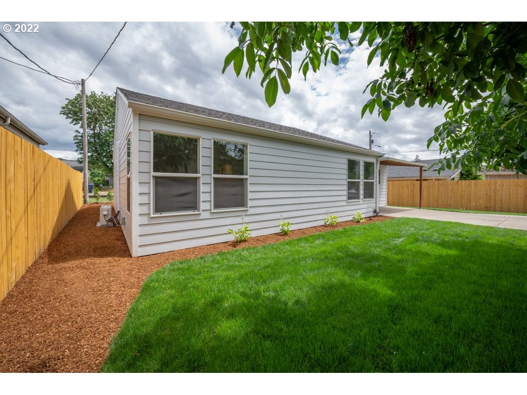 238 Grand Street Independence, OR 97351 - Photo 21 of 23 Gallery Image 21