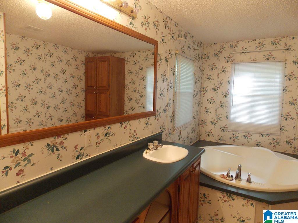 150 Alexis Lane Anniston, AL 36201 - Photo 23 of 41