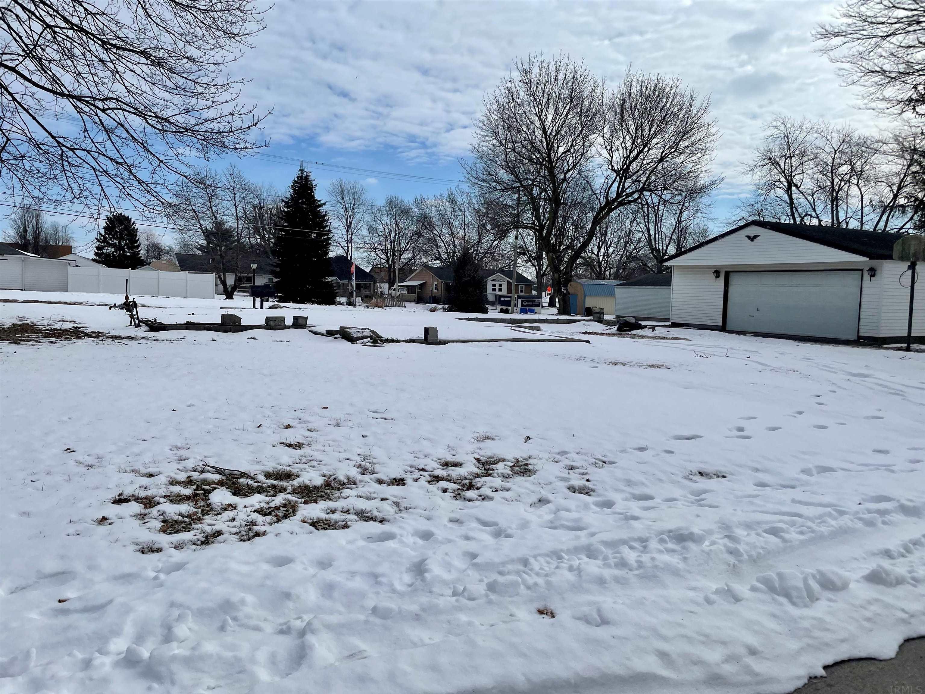 431 Maple Street Tipton, IN 46072 - Photo 2 of 6 Gallery Image 2