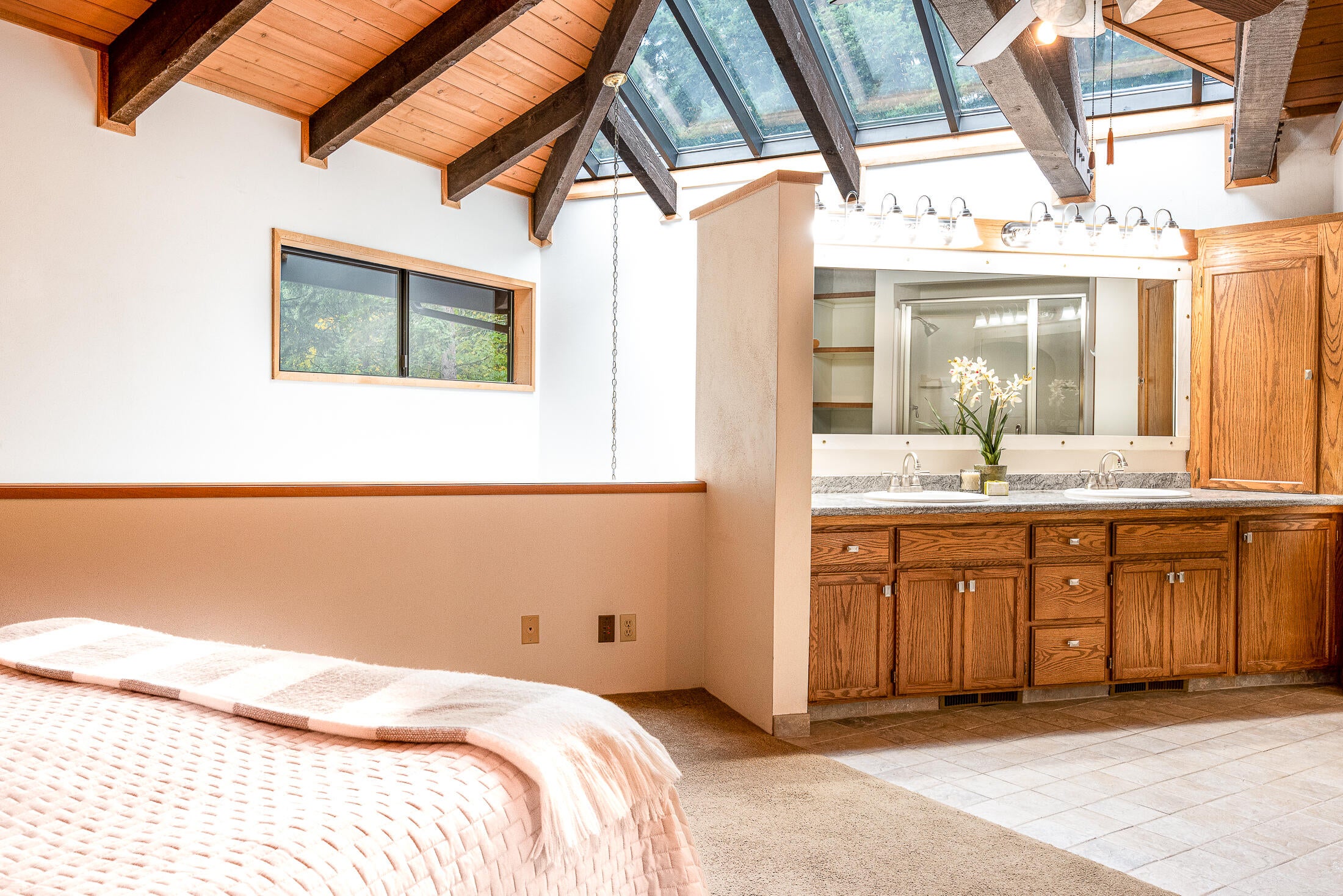87997 Running Springs Drive Springfield, OR 97478 - Photo 20 of 48 Skylights