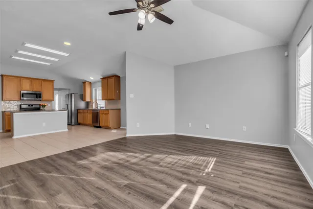 $2,300 | 3326 Pebble Beach Lane, Pearland, TX 77584