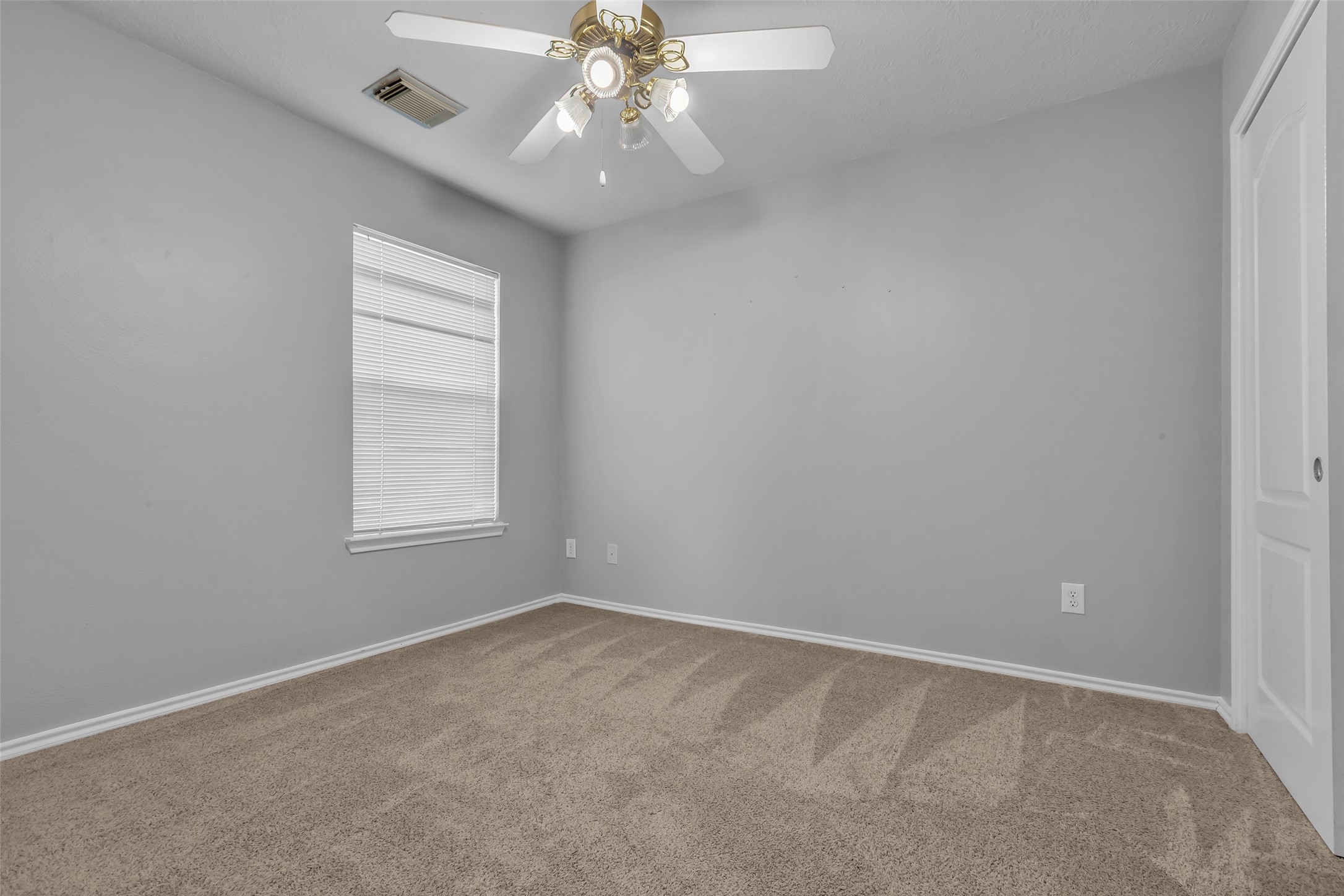 3326 Pebble Beach Lane Pearland, TX 77584 - Photo 21 of 32 Bedroom 1