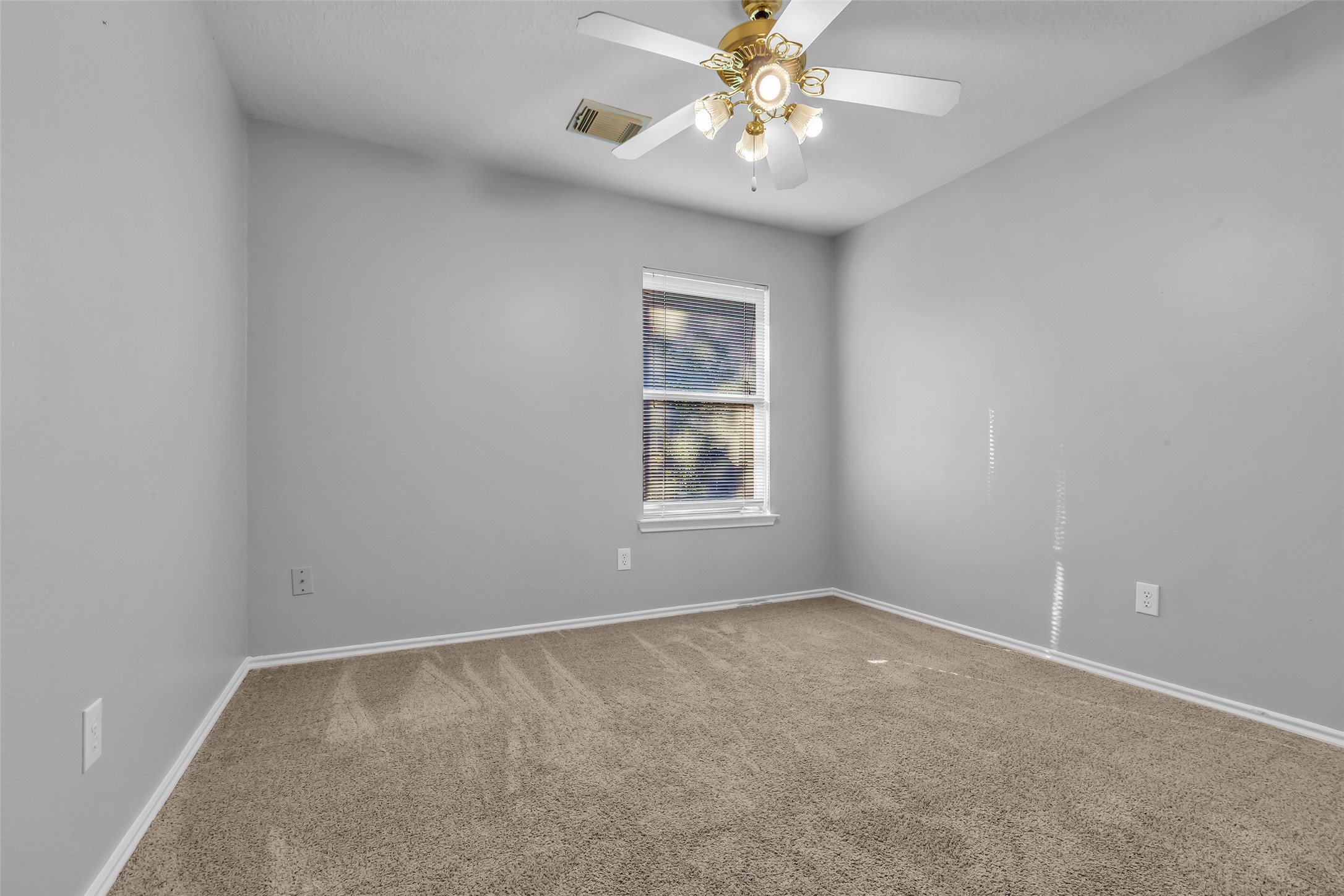 3326 Pebble Beach Lane Pearland, TX 77584 - Photo 23 of 32 Bedroom 2