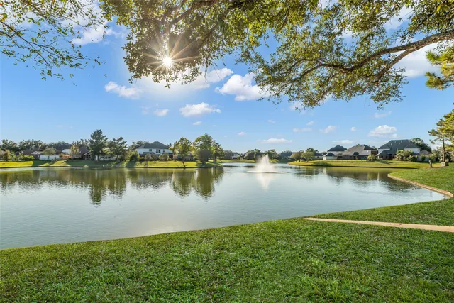 $2,300 | 3326 Pebble Beach Lane, Pearland, TX 77584