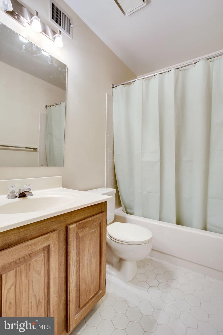 11793 Great Owl Circle Reston, VA 20194 - Photo 18 of 25
