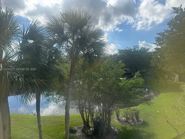 a view of lake from yard