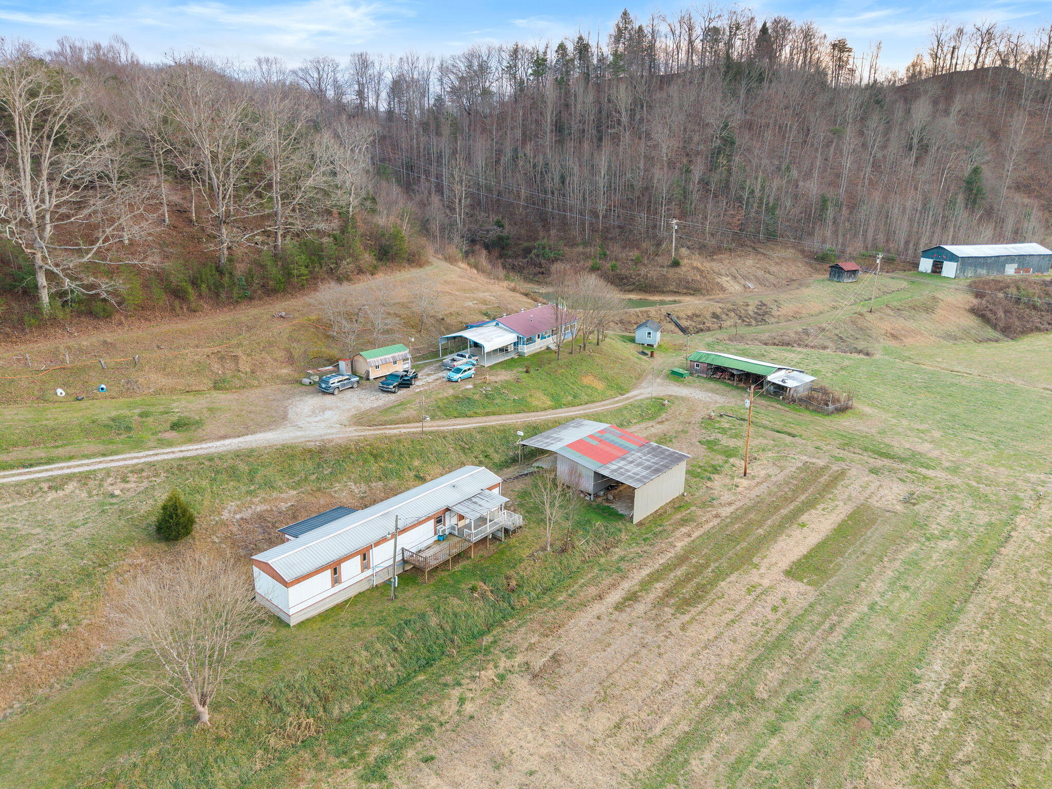 684 Martin Cemetary Road Oneida, KY 40972 - Photo 14 of 96 94-web-or-mls-DJI_20251217165401_0148_D