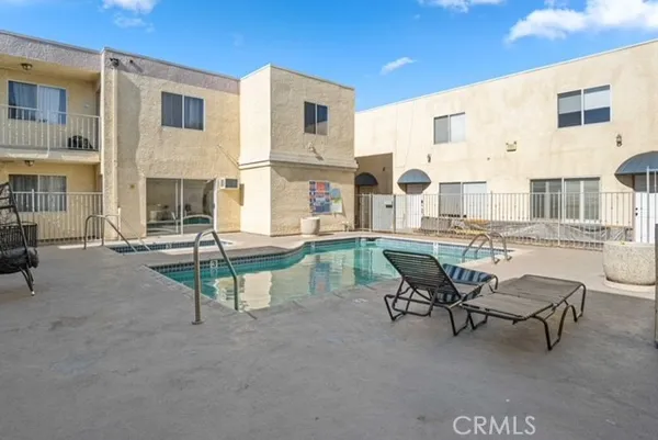 $375,000 | 7035 Woodley Avenue, Unit 203, Van Nuys, CA 91406