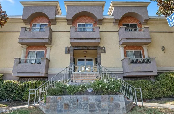 $375,000 | 7035 Woodley Avenue, Unit 203, Van Nuys, CA 91406