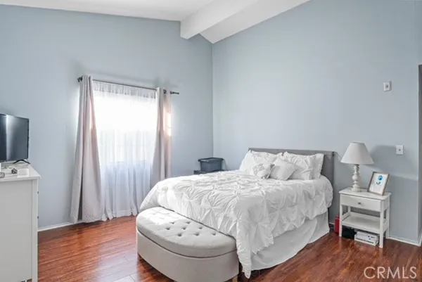 $375,000 | 7035 Woodley Avenue, Unit 203, Van Nuys, CA 91406