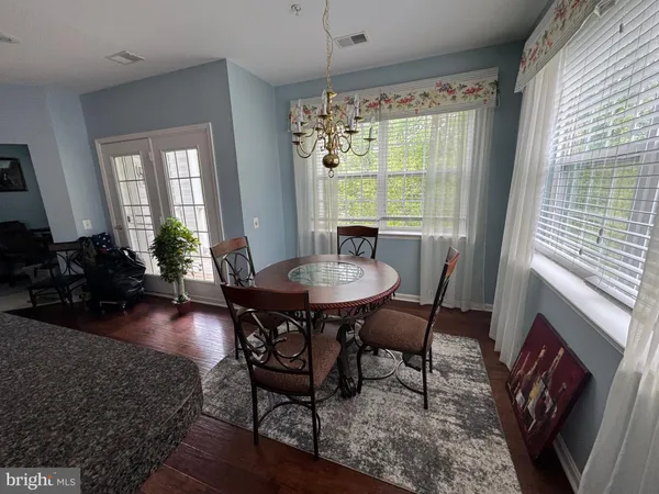 $2,575 | 2604 Chapel Lake Drive, Unit 305, Gambrills, MD 21054