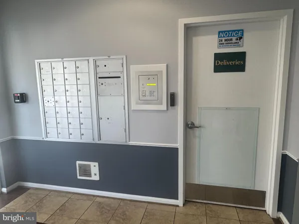 $2,475 | 2604 Chapel Lake Drive, Unit 305, Gambrills, MD 21054