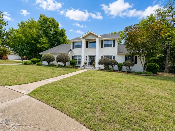 $725,000 | 122 Old S Drive, Crestview, FL 32536