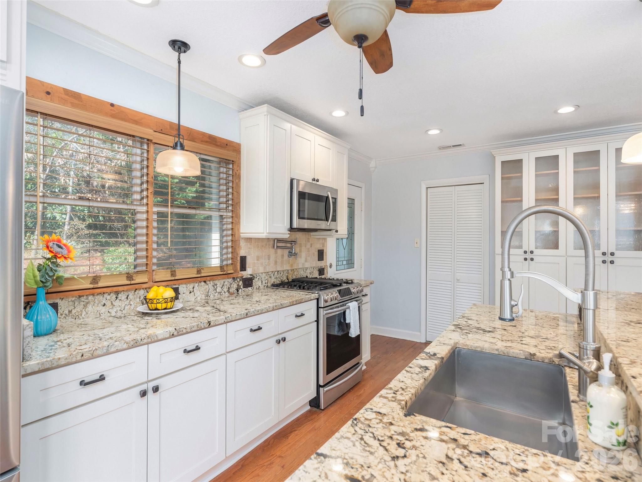 55 Round Top Road Waynesville, NC 28785 - Photo 7 of 36