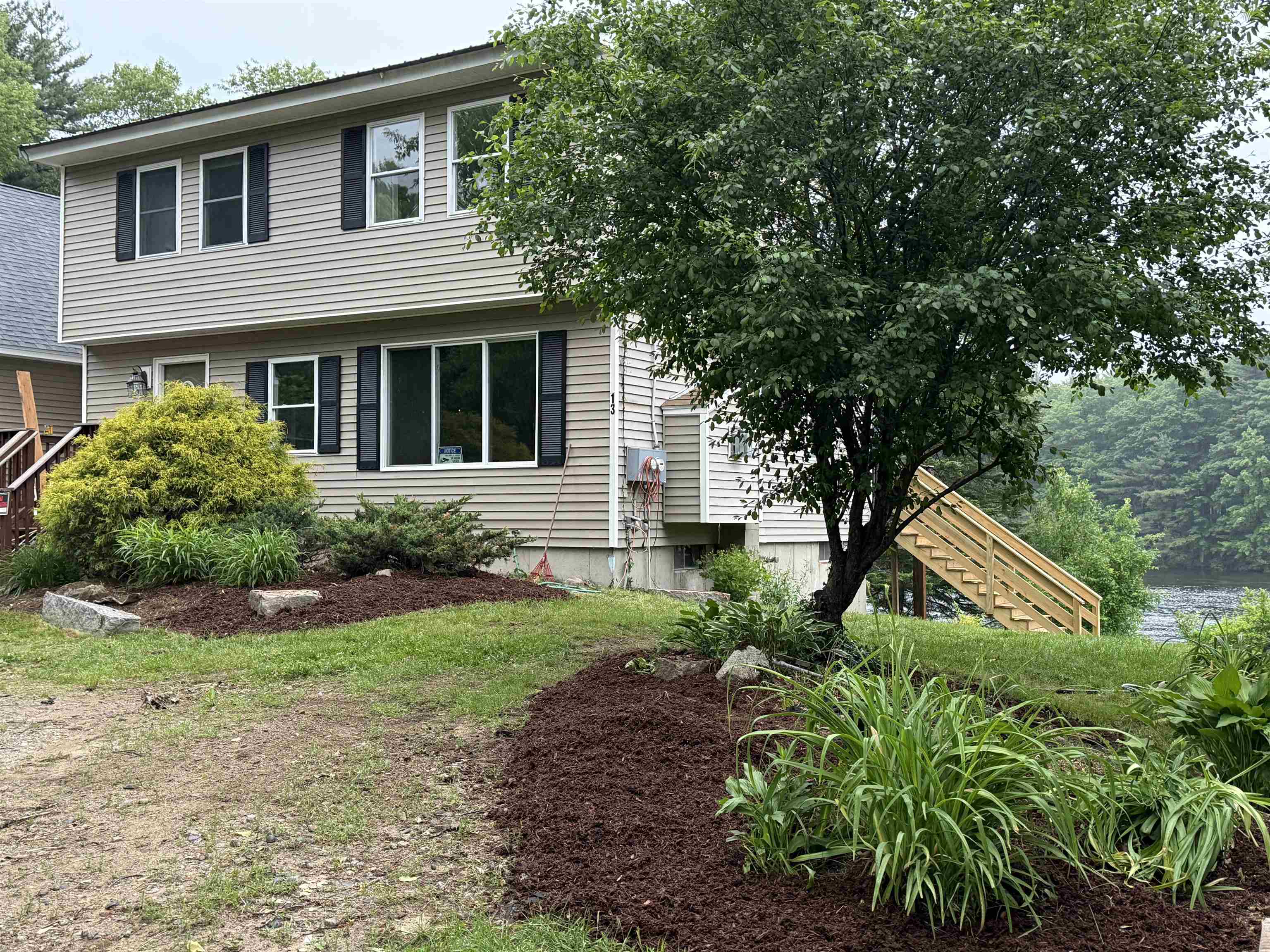 13 Ferry Road Bow, NH 03304 - Photo 2 of 27