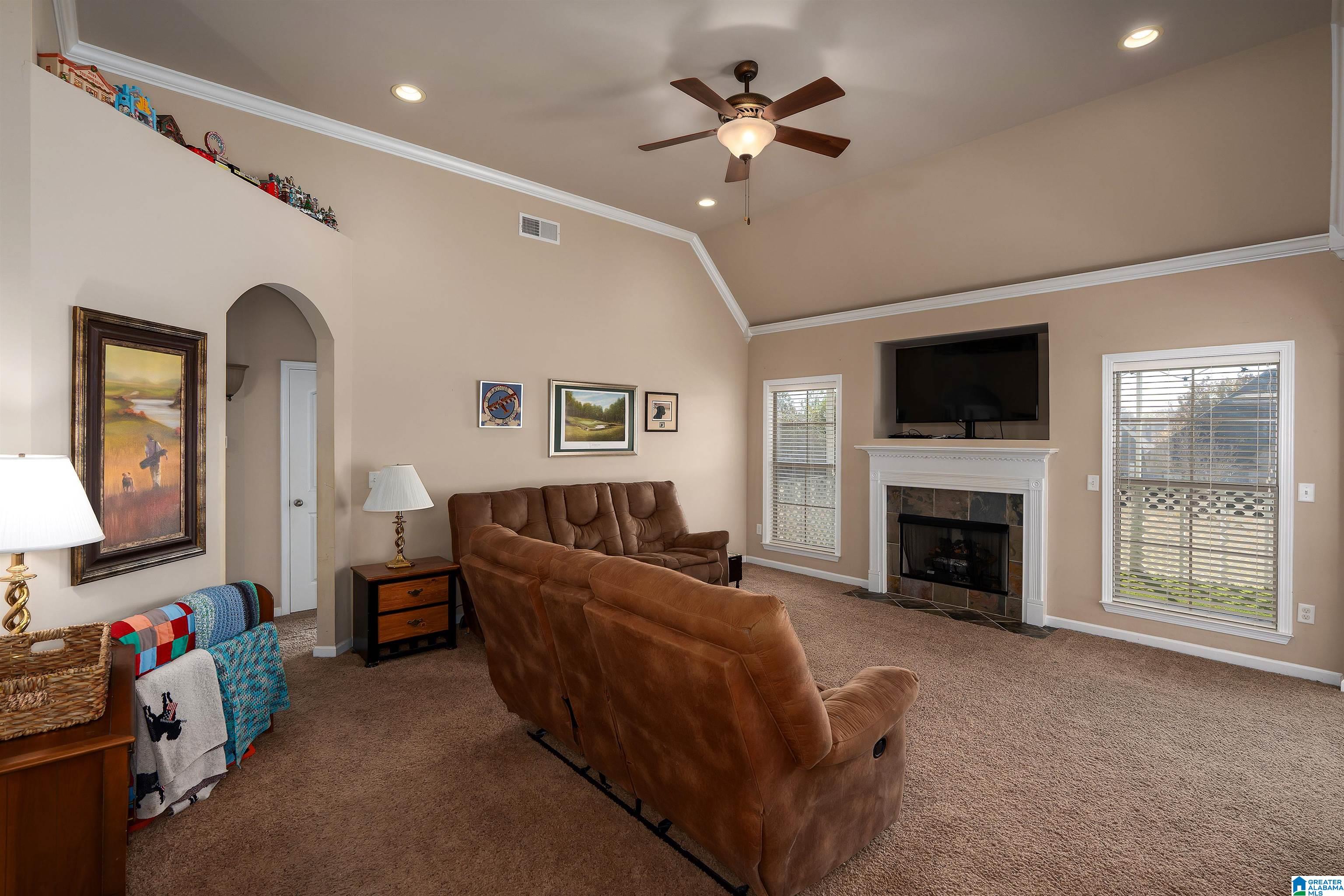 400 Oakwell Cove Calera, AL 35040 - Photo 8 of 40