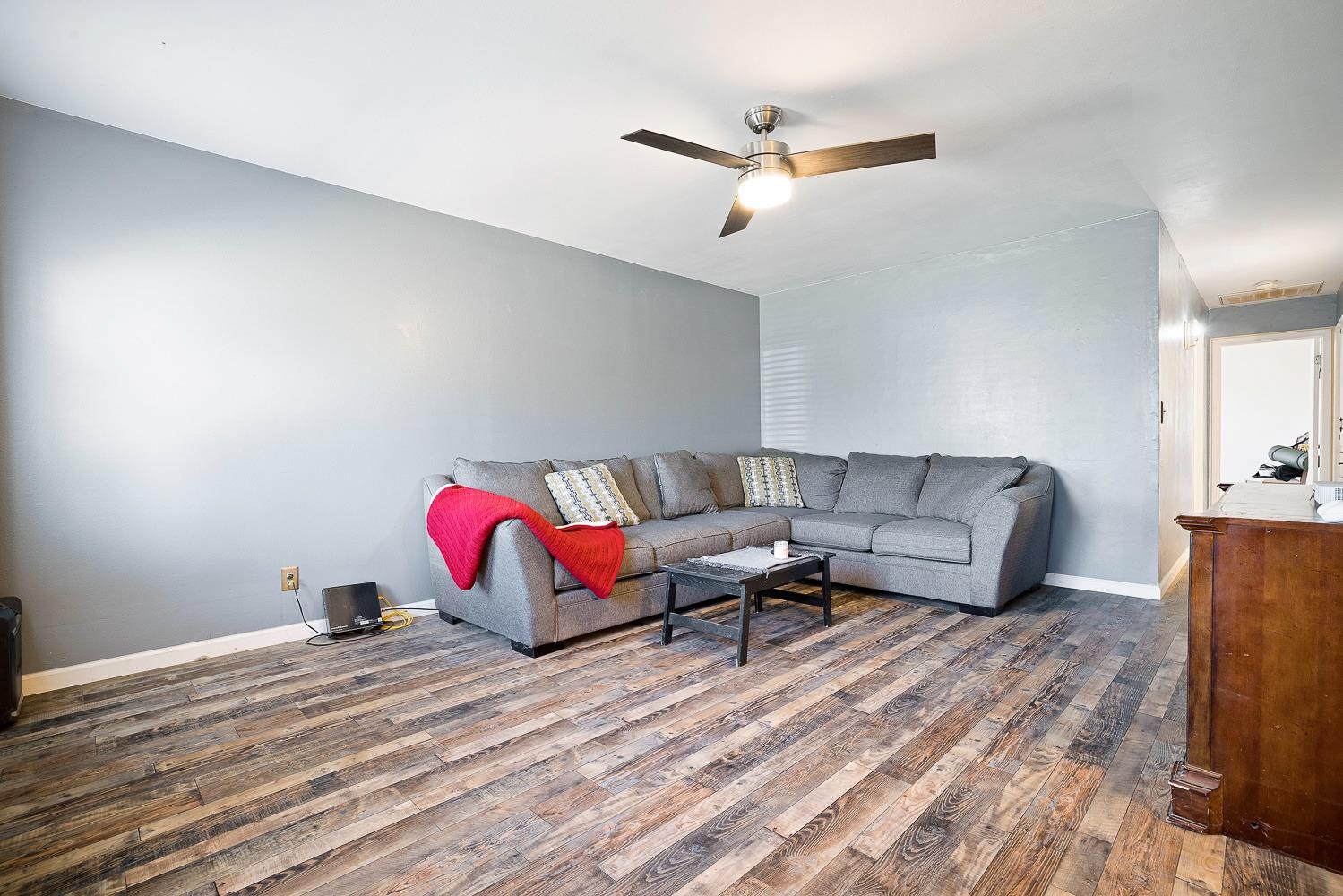 27332 Perkins Road Madera, CA 93637 - Photo 4 of 20 Gallery Image 4