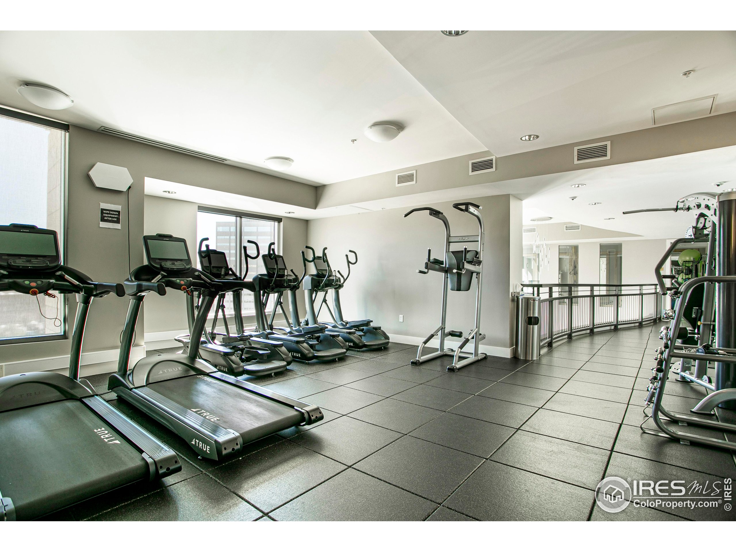 2001 Lincoln Street, Unit 2113 Denver, CO 80202 - Photo 25 of 36