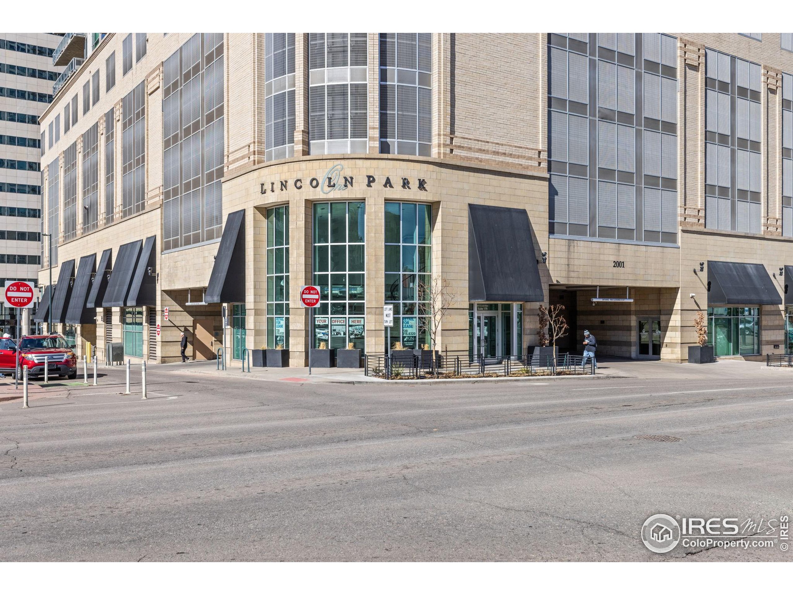 2001 Lincoln Street, Unit 2113 Denver, CO 80202 - Photo 33 of 36