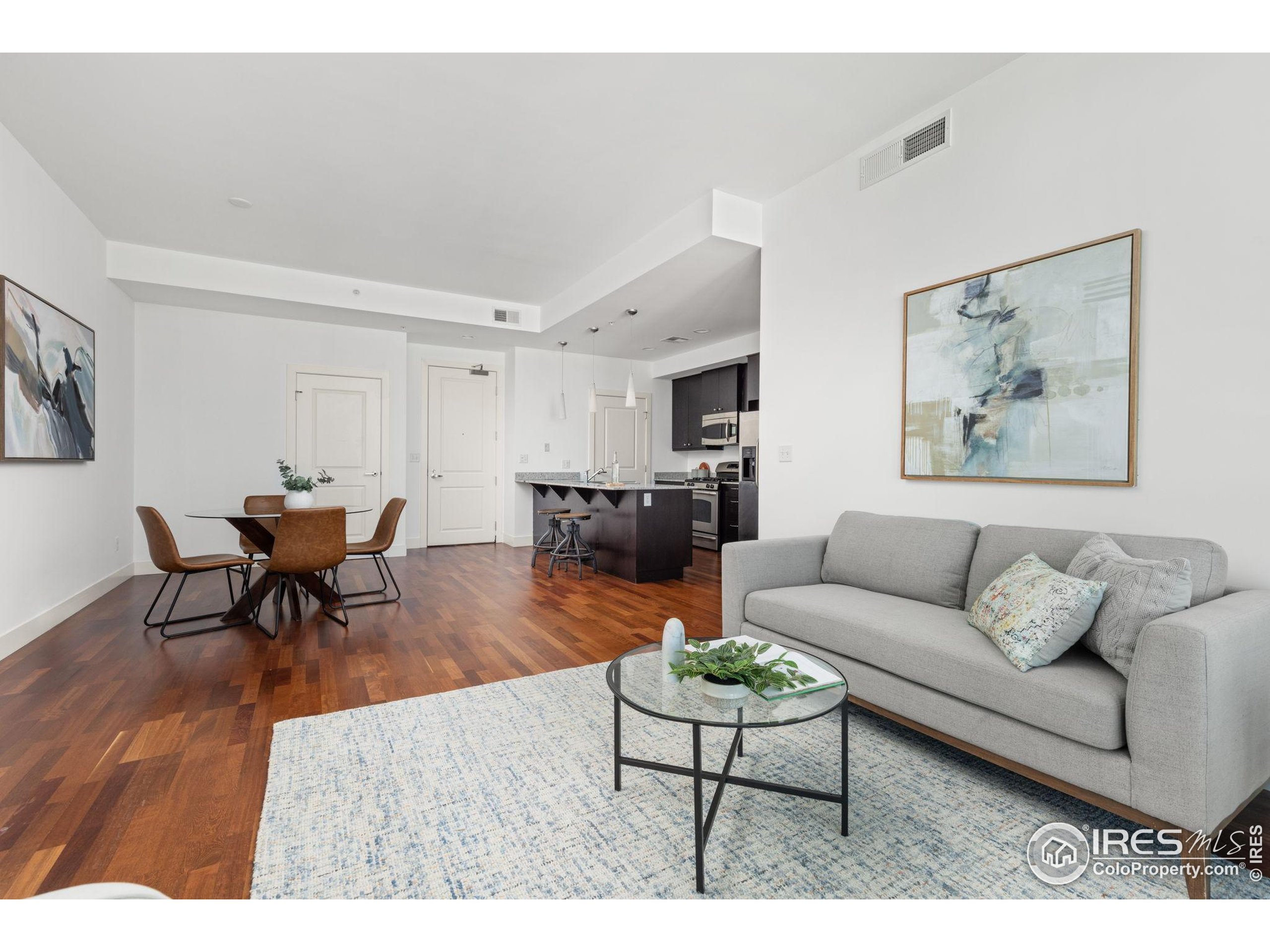 2001 Lincoln Street, Unit 2113 Denver, CO 80202 - Photo 10 of 36