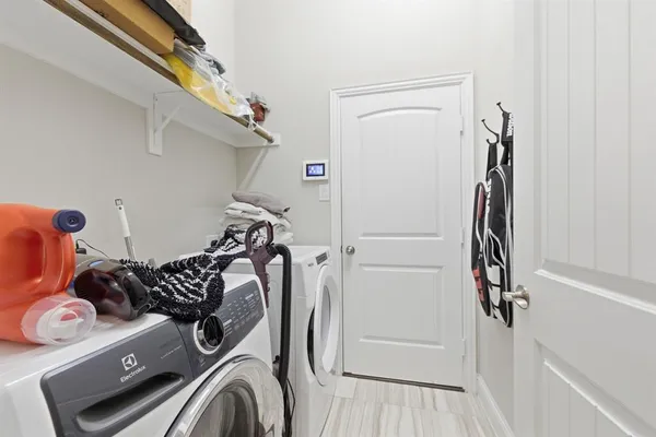 $3,700 | 2614 Fair Oaks Avenue, Midlothian, TX 76065