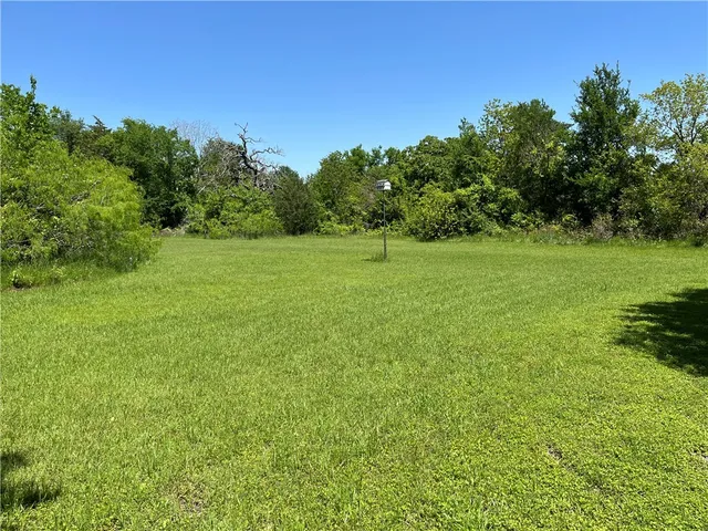$349,900 | 1100 Maple, Calvert, TX 77837