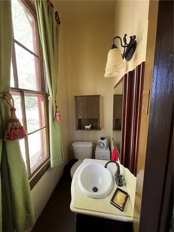 $349,900 | 1100 Maple, Calvert, TX 77837