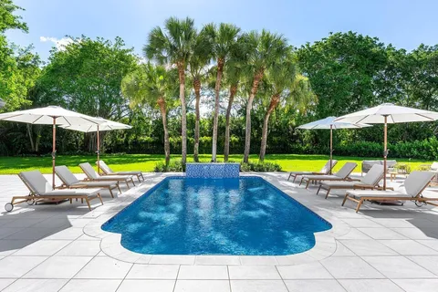 $2,850,000 | 8090 Twin Lake Drive, Boca Raton, FL 33496