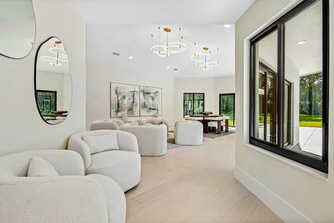 $2,850,000 | 8090 Twin Lake Drive, Boca Raton, FL 33496