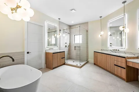 $2,850,000 | 8090 Twin Lake Drive, Boca Raton, FL 33496