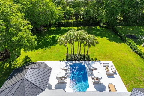 $2,850,000 | 8090 Twin Lake Drive, Boca Raton, FL 33496