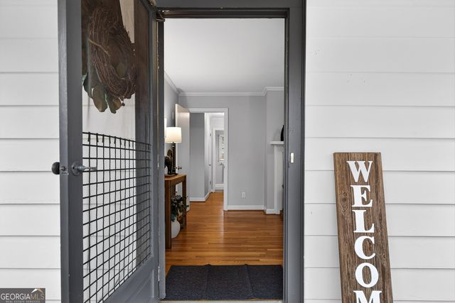 a view of walk in closet