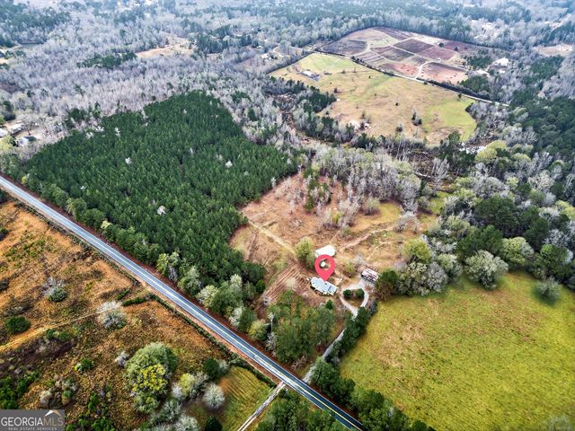 a view of a storage & utility room