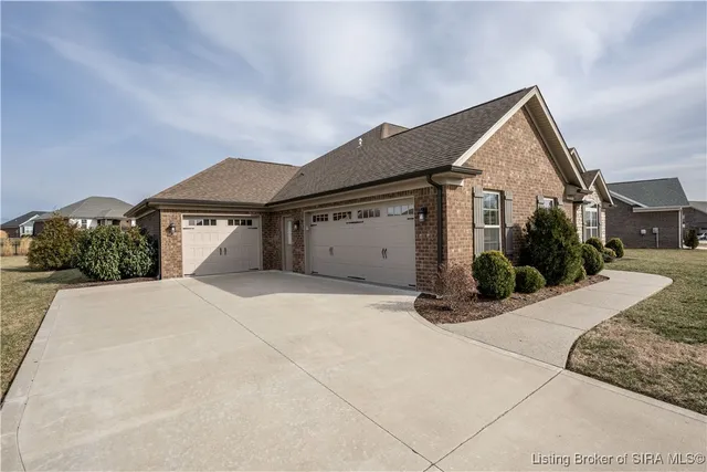 $389,900 | 1865 Hazeltine Way, Henryville, IN 47126