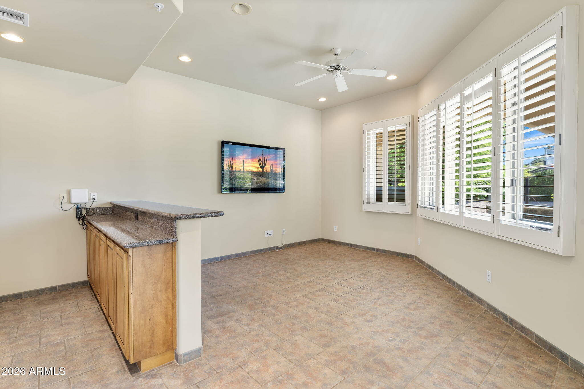 6427 East Horseshoe Road Paradise Valley, AZ 85253 - Photo 67 of 93 Guest Casita - Living