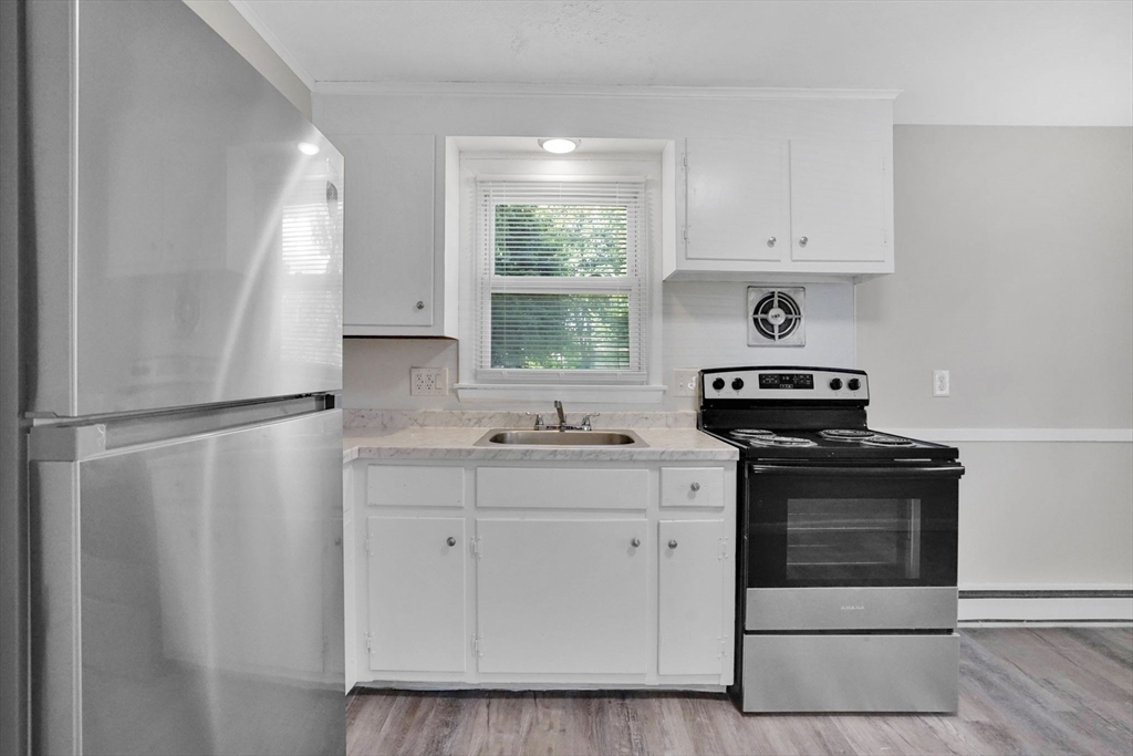 57-59 East Bay Path Terrace Springfield, MA 01109 - Photo 17 of 34