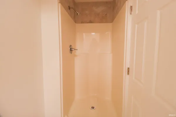 $325,000 | 17425 Highway 37, Harlan, IN 46743