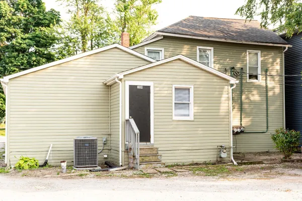 $325,000 | 17425 Highway 37, Harlan, IN 46743