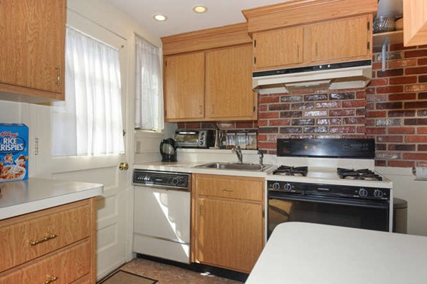 30 Pierce Road, Unit 30 Watertown, MA 02472 - Photo 9 of 22 Gallery Image 9