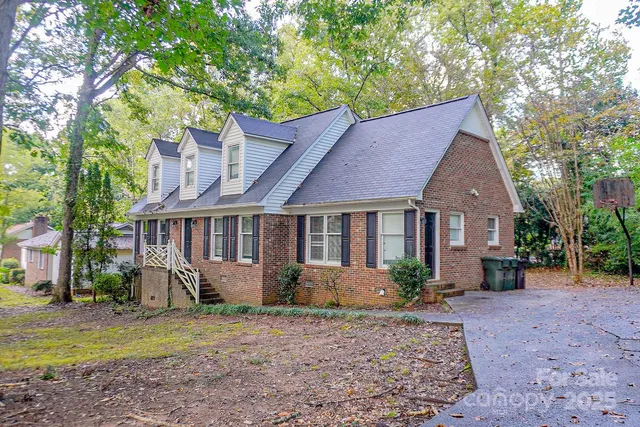 $323,000 | 721 Summerwood Drive, Rock Hill, SC 29732