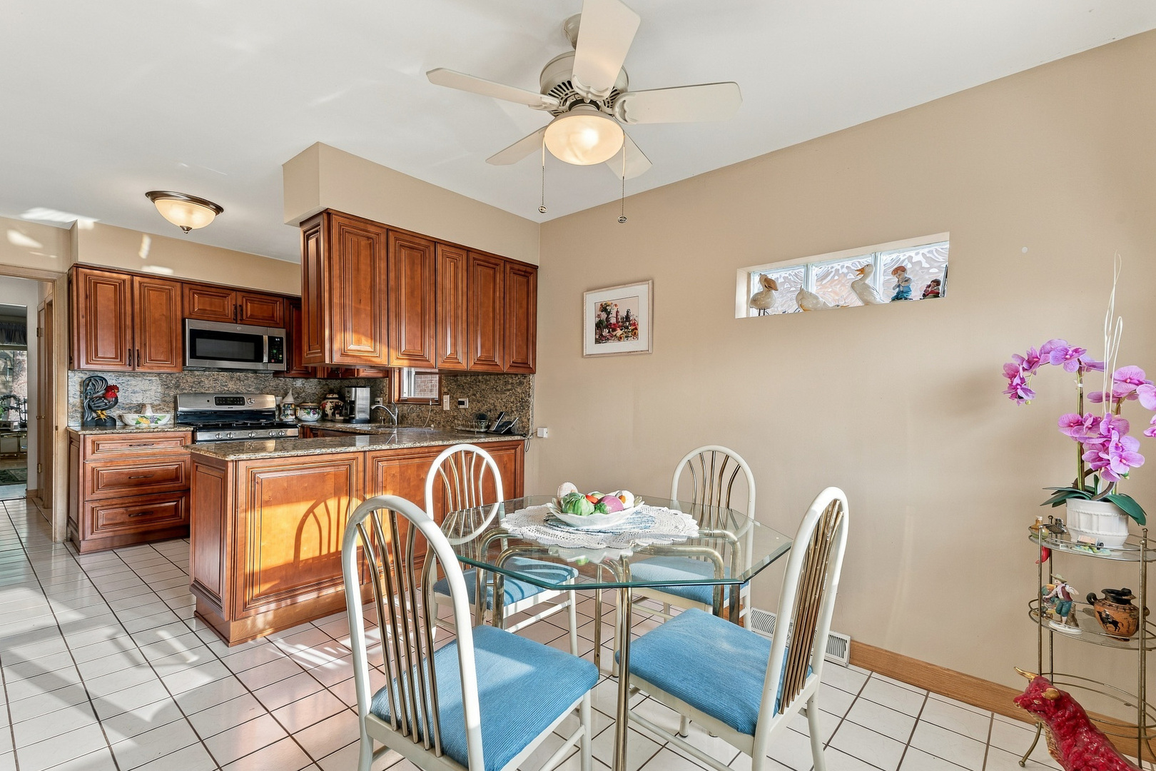 2430 Westover Avenue North Riverside, IL 60546 - Photo 11 of 47 Gallery Image 11