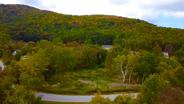 $575,000 | 704 Fox Hill Road, Bennington, VT 05201