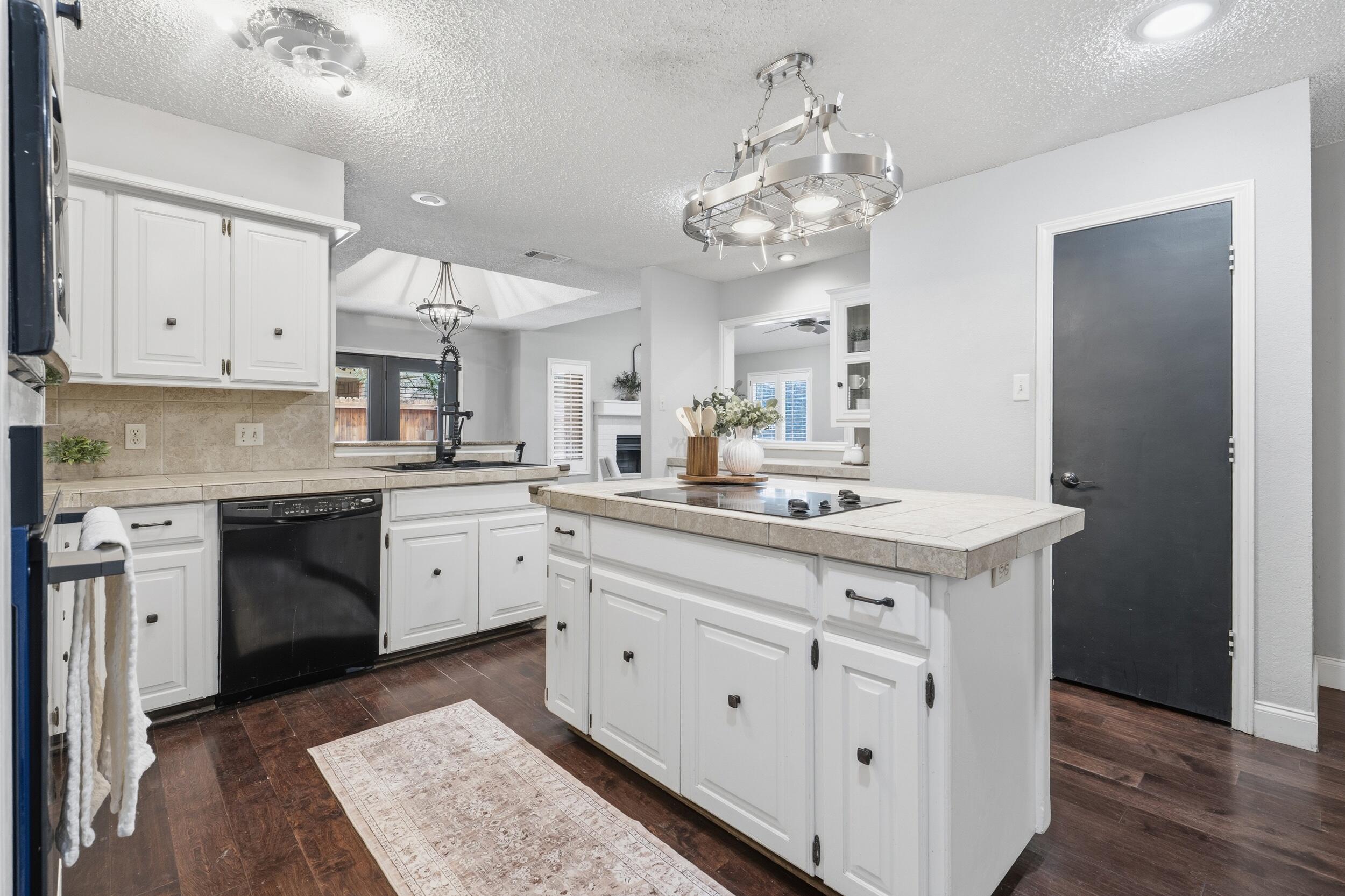 3208 59th Street Lubbock, TX 79413 - Photo 15 of 37 IMG_8785