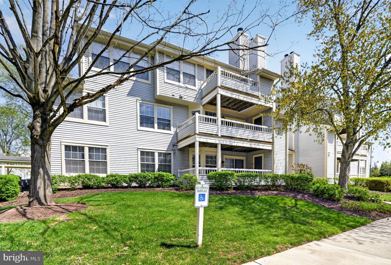 119 Commonwealth Court, Unit 1 Princeton, NJ 08540 - Photo 1 of 20