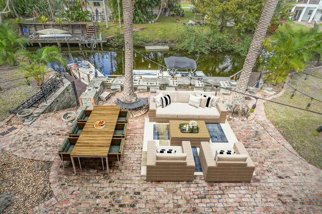 $2,600,000 | 9283 Southeast Cove Point Street, Jupiter, FL 33469