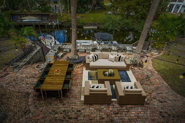 $2,600,000 | 9283 Southeast Cove Point Street, Jupiter, FL 33469