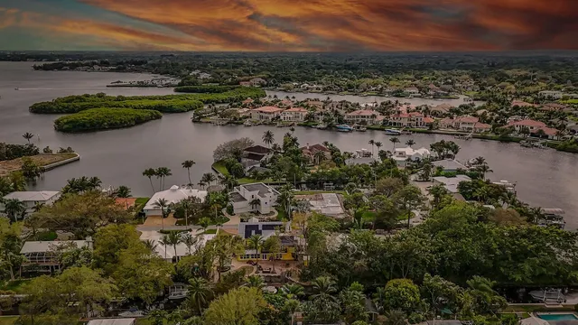 $2,600,000 | 9283 Southeast Cove Point Street, Jupiter, FL 33469