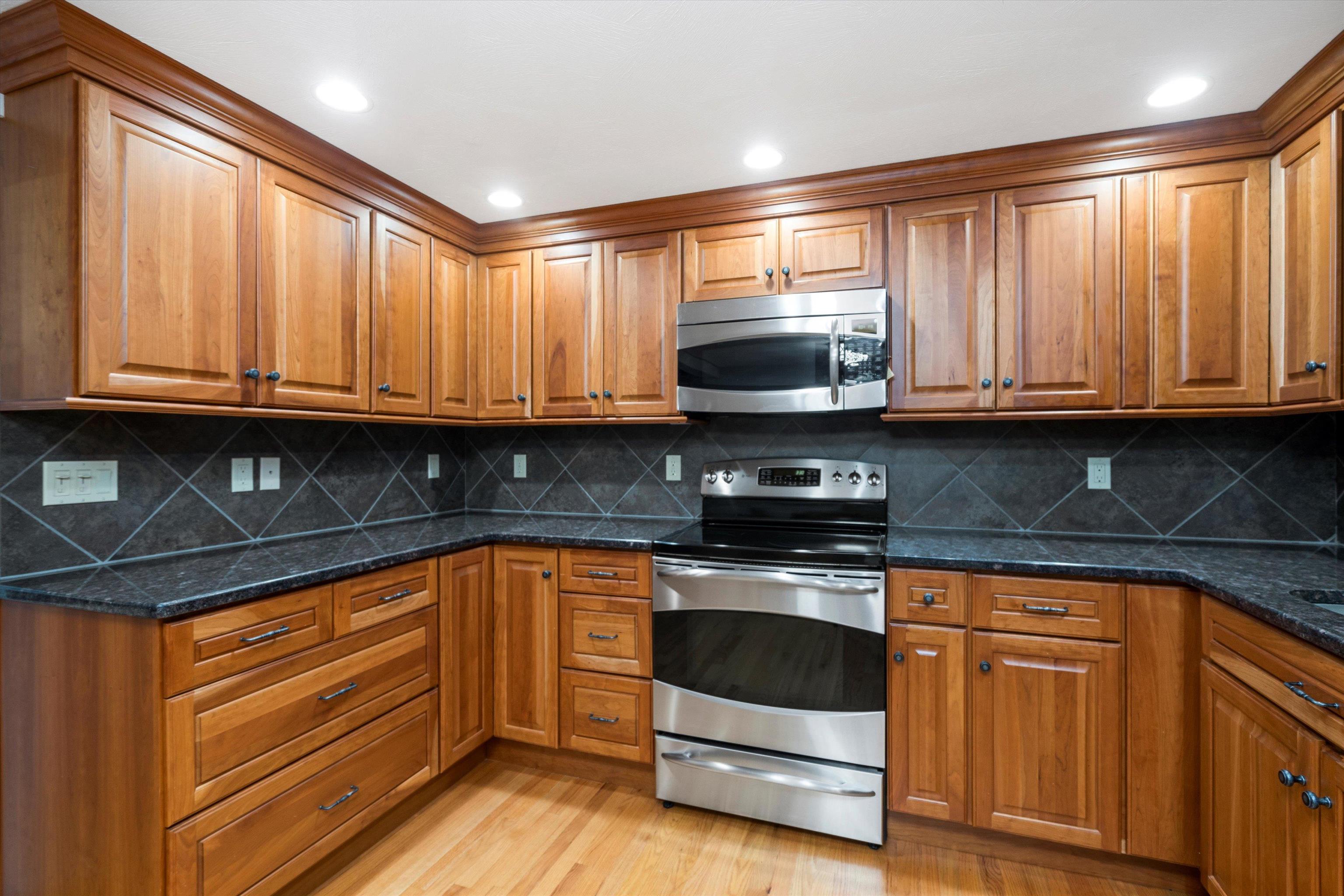 12 Christina Road Merrimack, NH 03054 - Photo 8 of 30