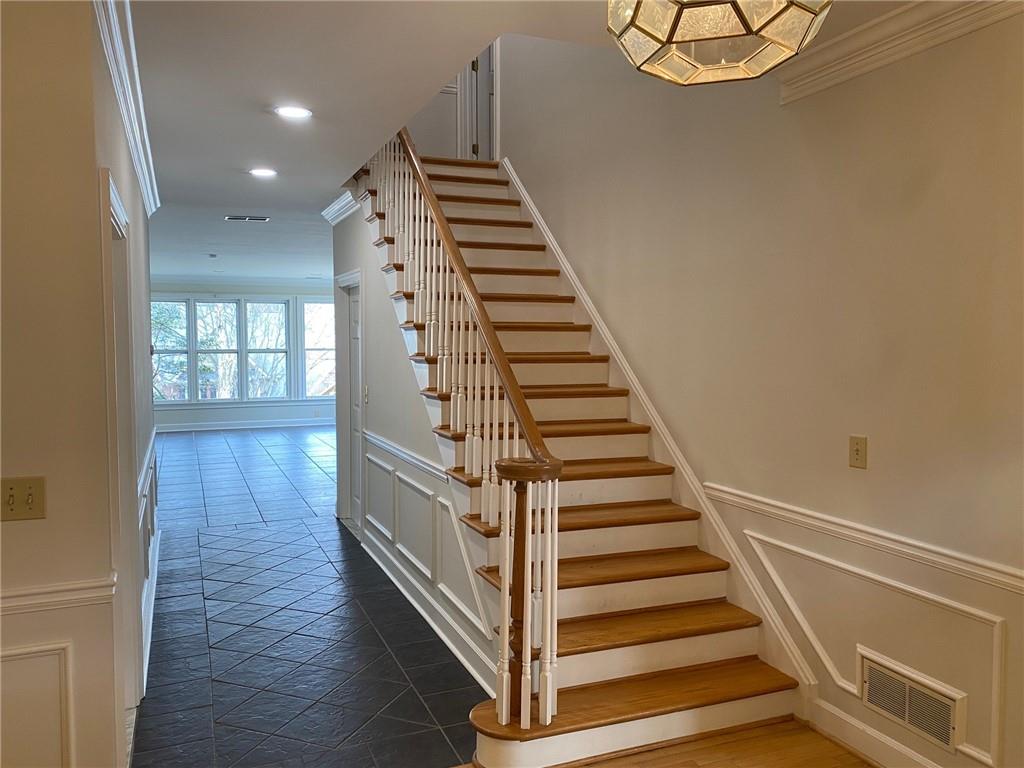 7155 Roswell Road, Unit 42 Sandy Springs, GA 30328 - Photo 23 of 34