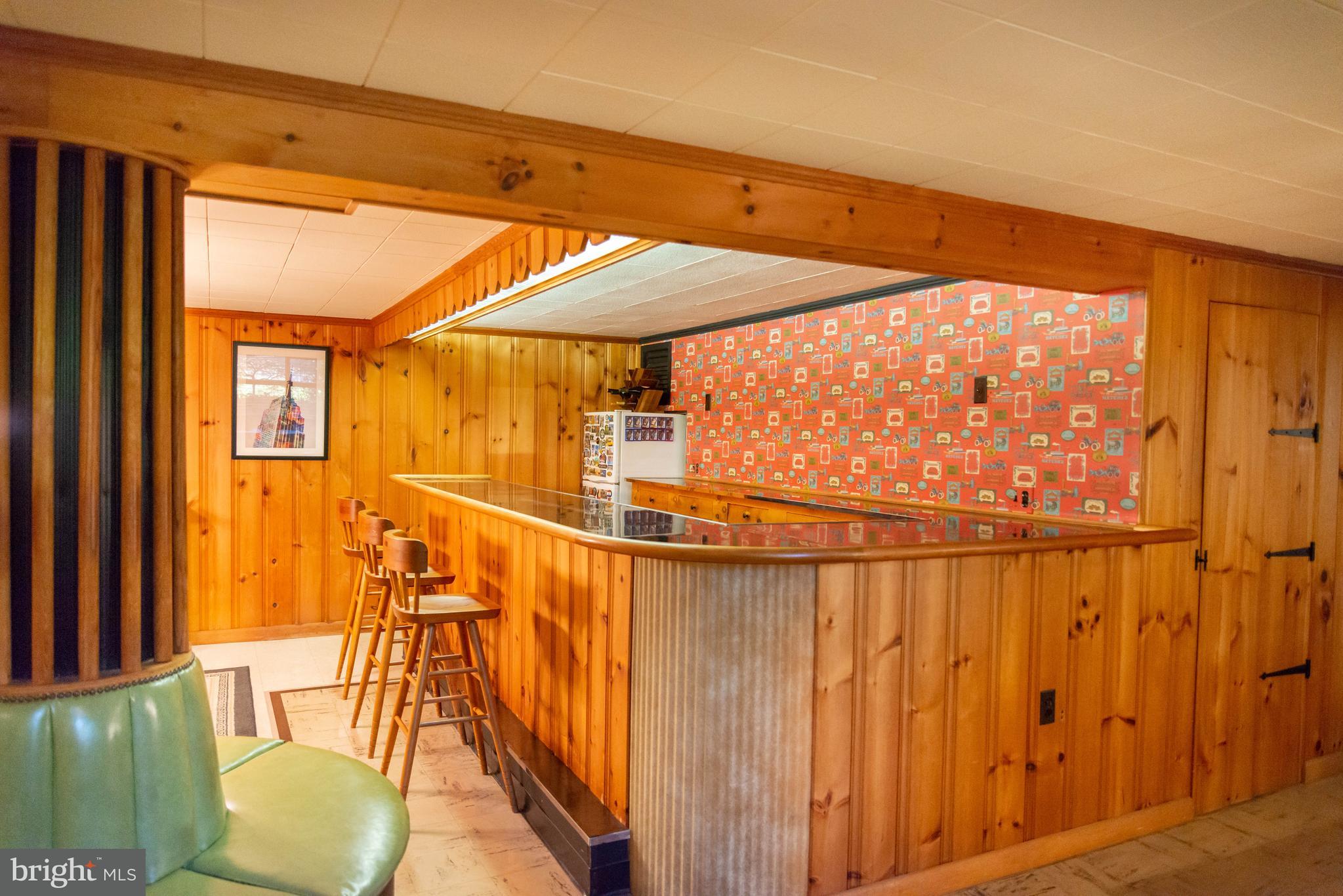 717 Clearmount Road York, PA 17403 - Photo 20 of 35 LL Bar